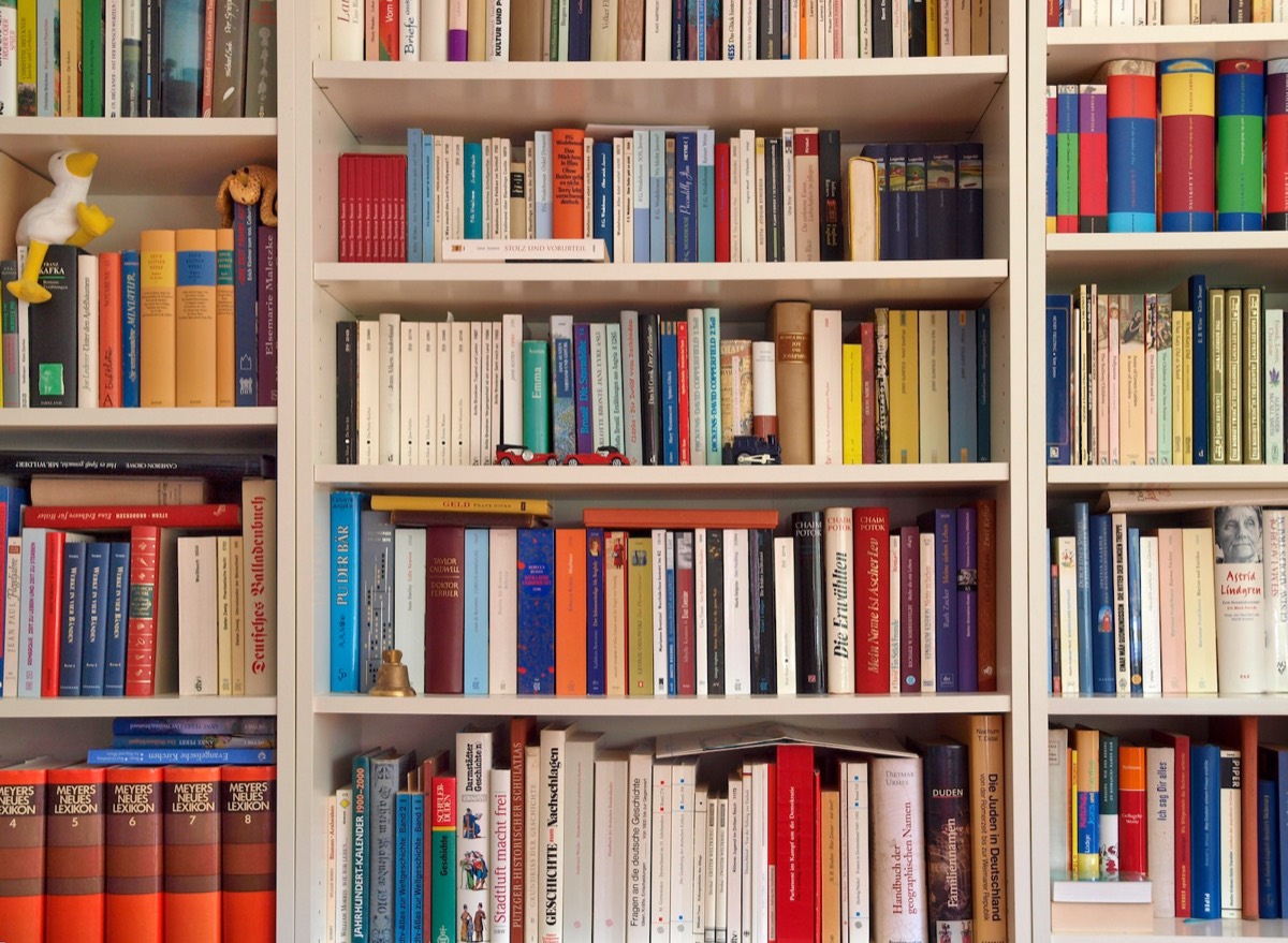 Buch lektorieren lassen – Lektor für Bücher, Manuskripte und Romane. Buch Korrektur lesen und korrigieren auf Deutsch, Englisch und 75 weitere Sprachen